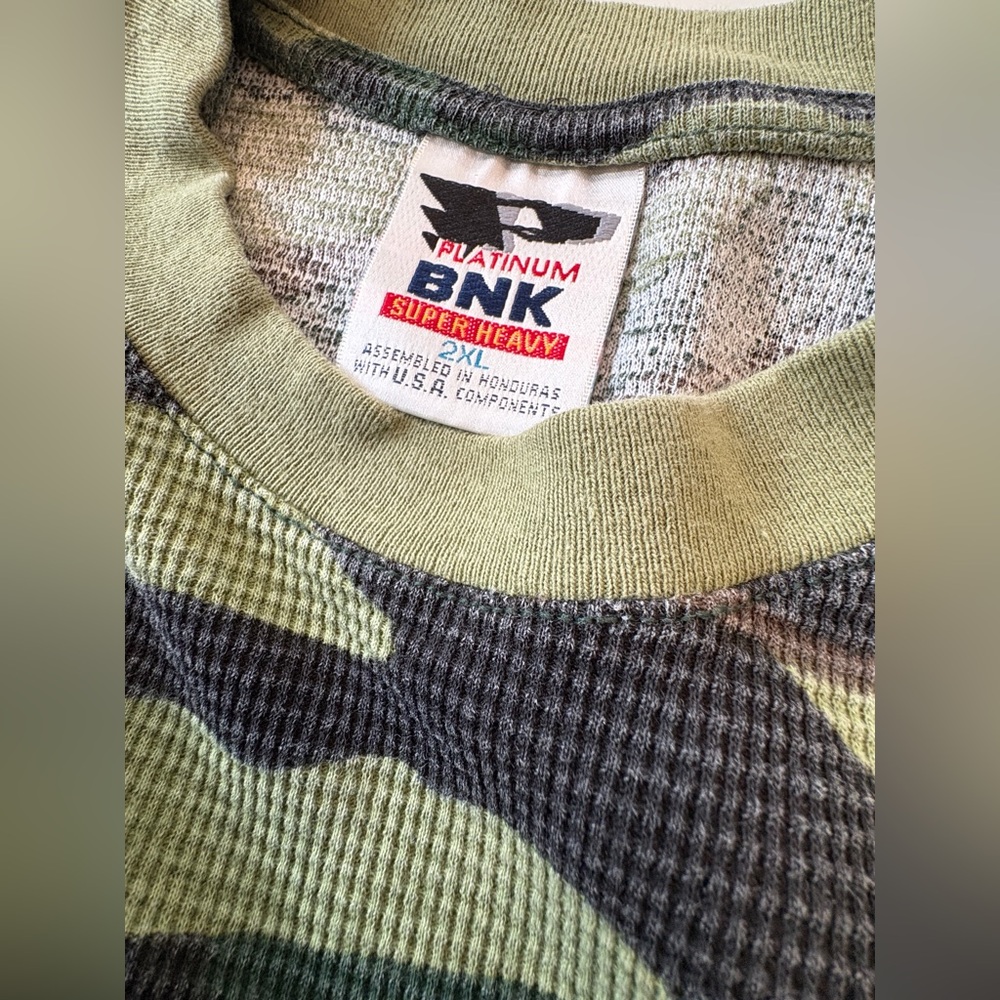 VTG Platinum BNK Thermal Shirt Men 2XL Green Woodland Camo Waffle Hunt Hike Y2K - Picture 9 of 9